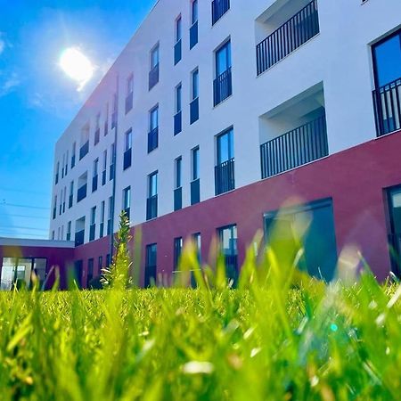 Cosy 2Br Apartment Near Tirana Airport - Self Check-In 24Hr Zewnętrze zdjęcie